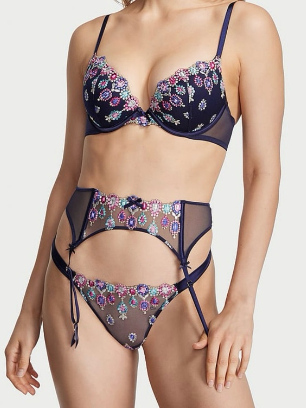 NWT *Discontinued* Victoria’s Secret Embroidered Garter Belt, Size M/L